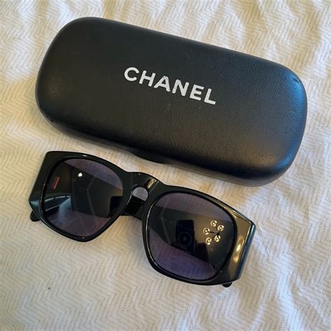 chanel sunglasses cc logo vintage plastic 05250 94305|Chanel CC Logo Sunglass Plastic Black .